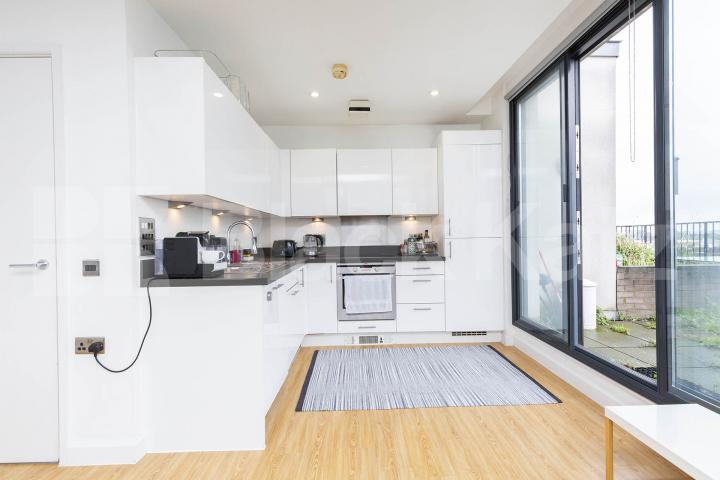 Stunning spacious 1 bed penthouse by Regents Park   Cubitt Court, Park Village East , Camden / Regents Park